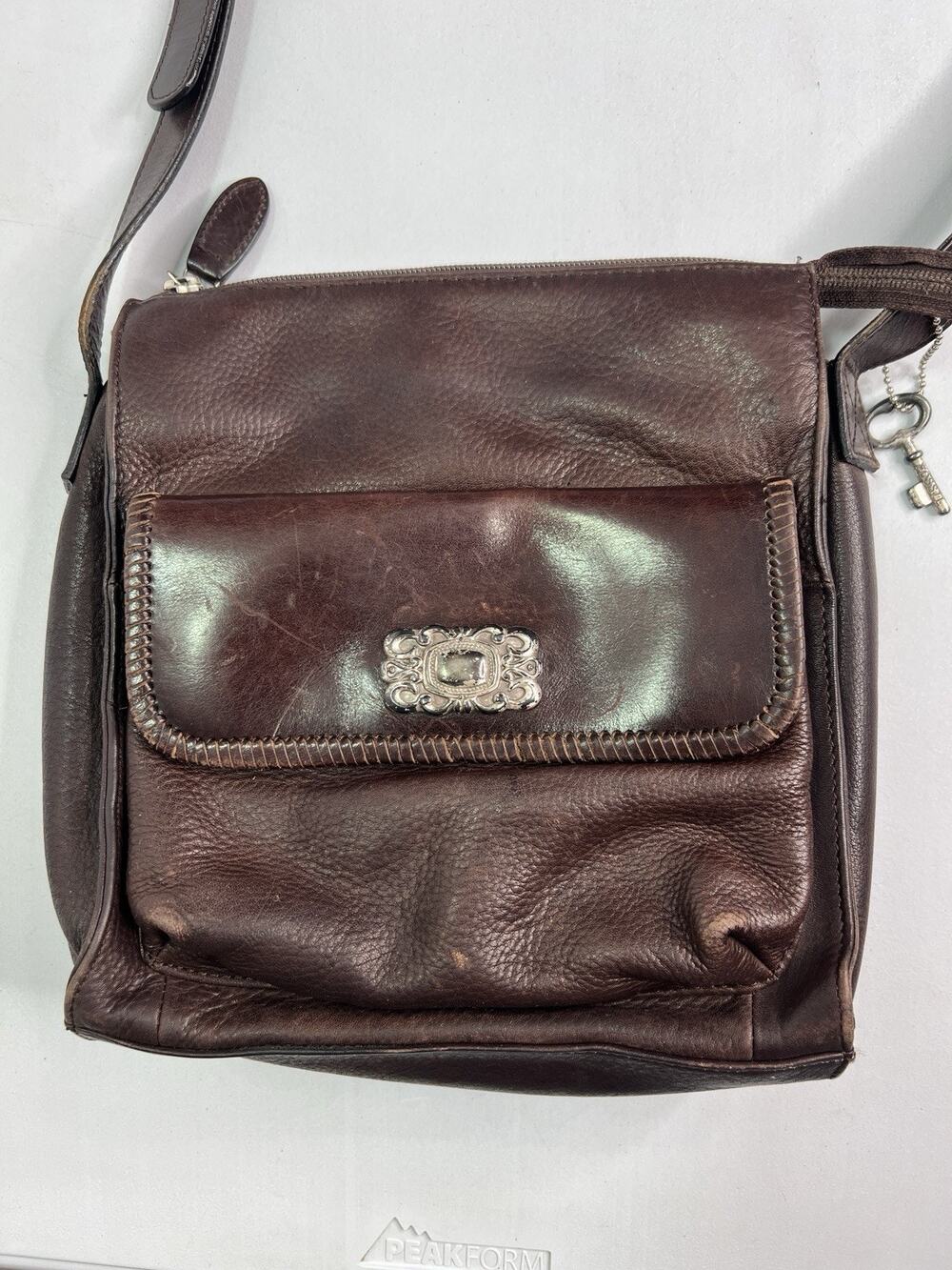 Fossil 1954 Vintage Brown Leather Messenger Crossbody Bag Purse Western